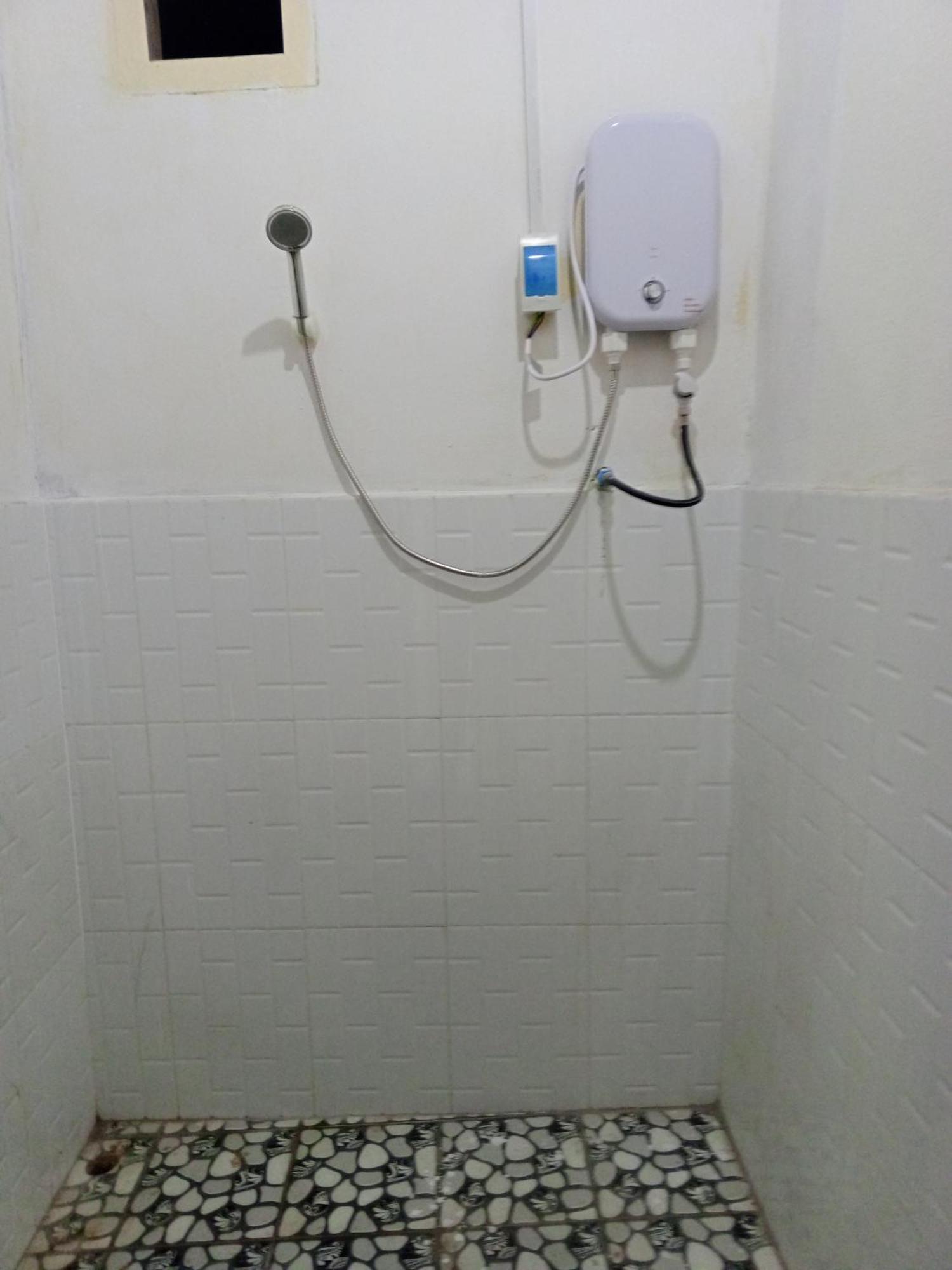 Campingsite Swimming Pool Ban Nongkham Oda fotoğraf